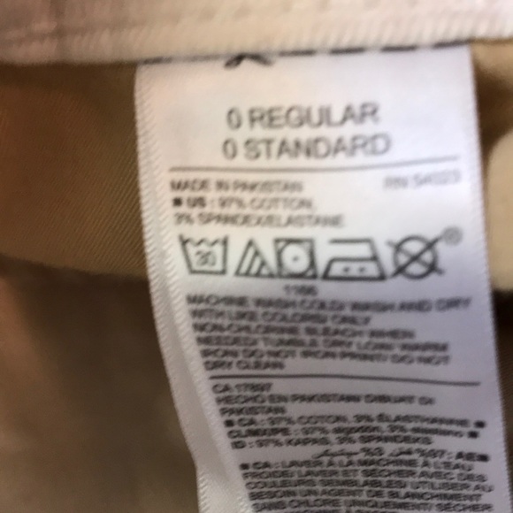 OLD NAVY JEAN SHORTS - Picture 3 of 4